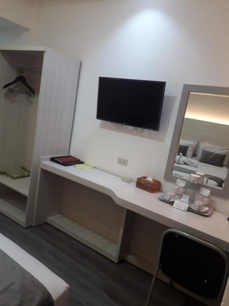 Kurnia Dua Hotel
